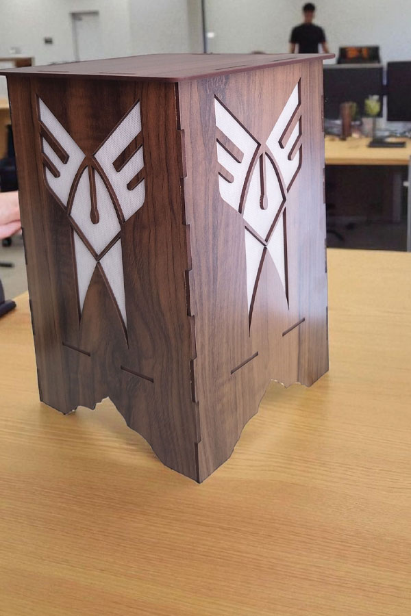 آباژور چوبی تبلیغاتی هلیاگیفت