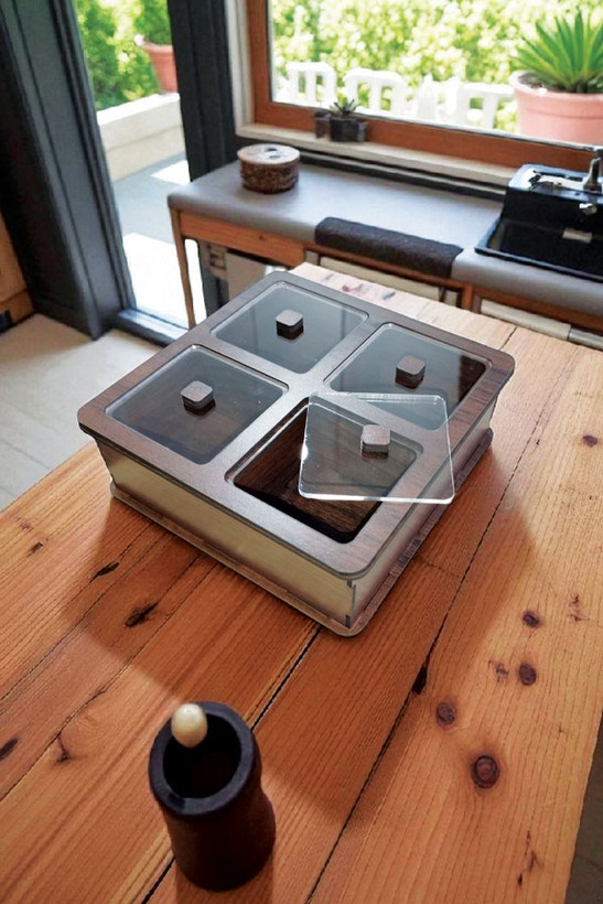 جعبه پذیرایی تبلیغاتی 4خانه هلیاگیفت مدل آرسان